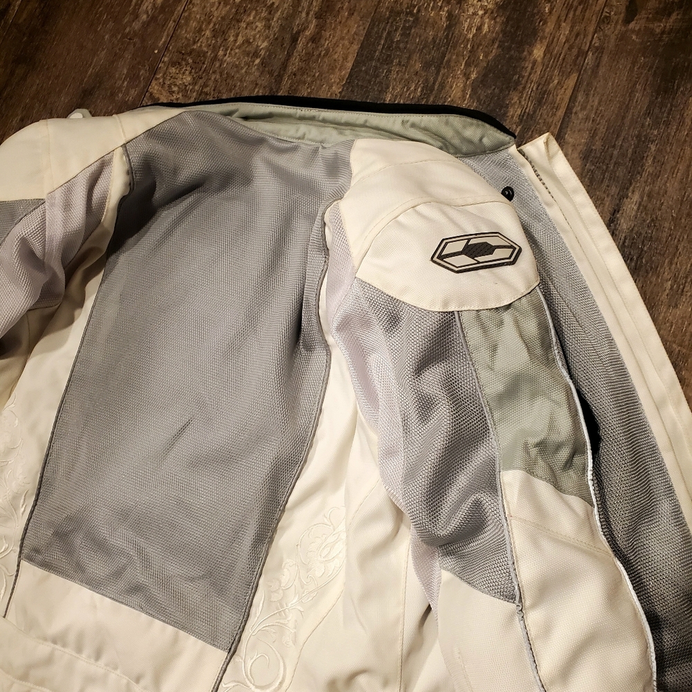 Castle X Jacket Size Medium (8) - Picture 7 of 10